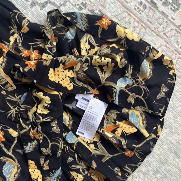 Reformation Floaty Viscose Minidress Sz 8 V neck with Lining and Keyhole Back - Picture 6 of 7